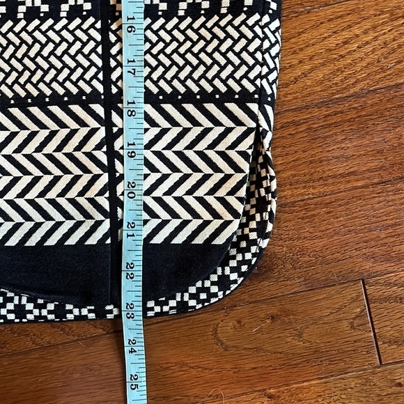 J. Crew | Paneled Black & Cream Geometric Jacquard Pencil Skirt Size 4 Office - Picture 11 of 11